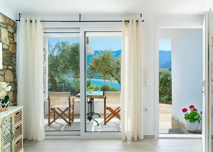 La Isla Chrysi Ammoudia