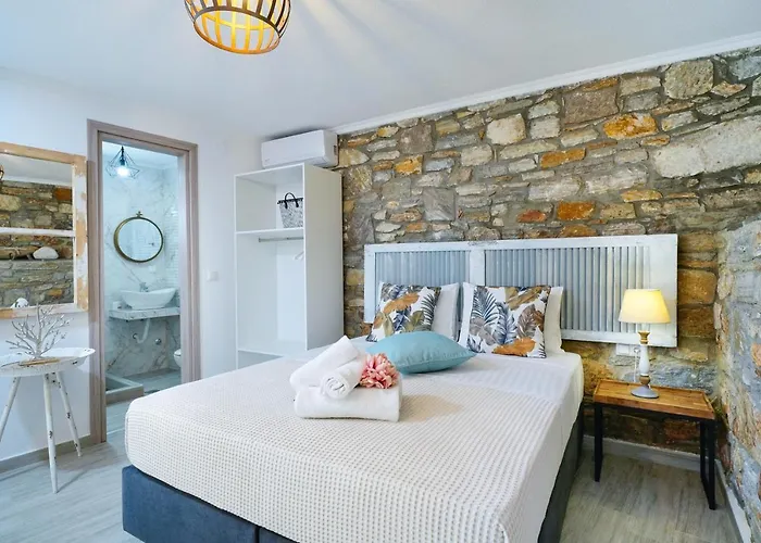 La Isla * Χρυσή Αμμουδιά